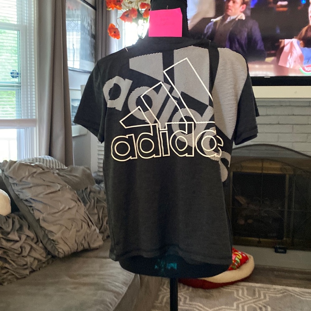 Adidas size small taking very good care of not worn very many times